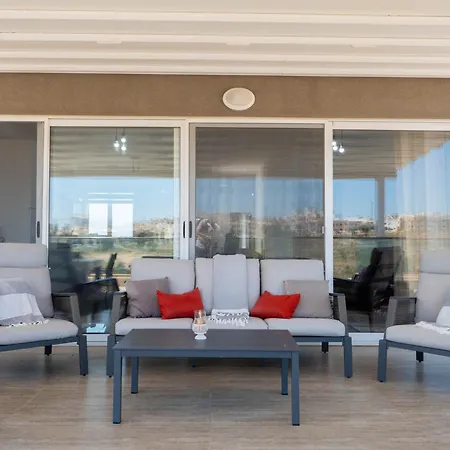 Lejlighed Sunny Country Views Penthouse Close To Gnejna Bay *
