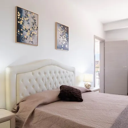 Lejlighed Sunny Country Views Penthouse Close To Gnejna Bay *