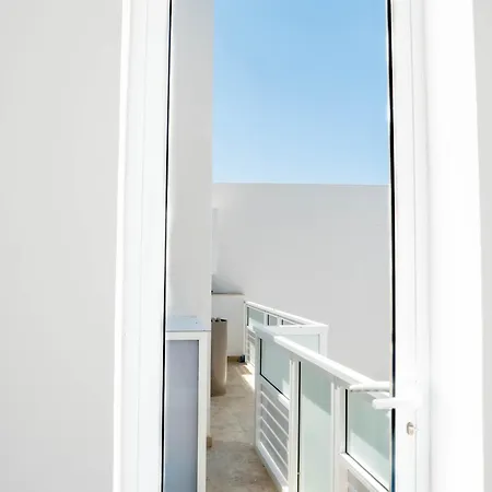 Sunny Country Views Penthouse Close To Gnejna Bay *