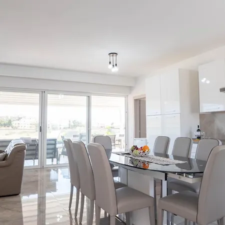 Sunny Country Views Penthouse Close To Gnejna Bay Apartment L-Imgarr